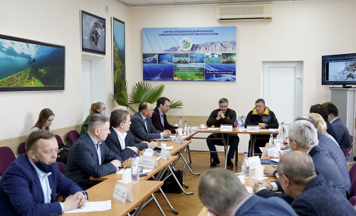 В Байкальском музее Валерий Фальков и Игорь Кобзев провели совещание с руководителями научно-образовательных организаций - 1 слайд