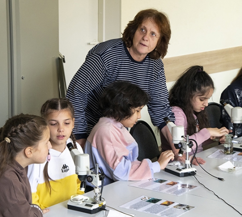 206 учащихся школ города Иркутска прошли практикум по байкаловедению  в Байкальском музее - 2 слайд