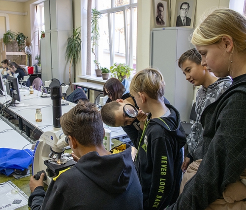 206 учащихся школ города Иркутска прошли практикум по байкаловедению  в Байкальском музее - 11 слайд